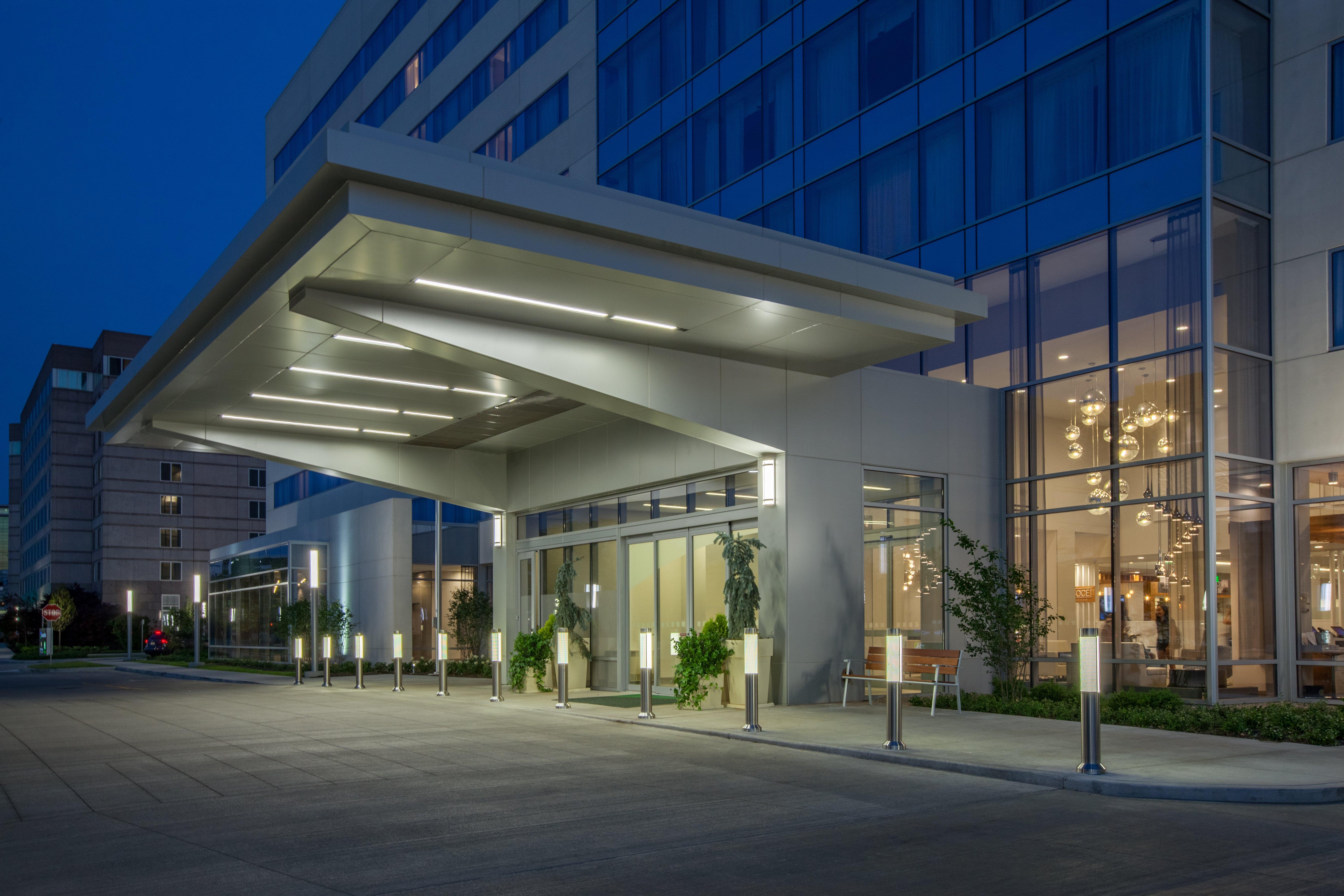 Holiday Inn Cleveland Clinic By Ihg Екстериор снимка